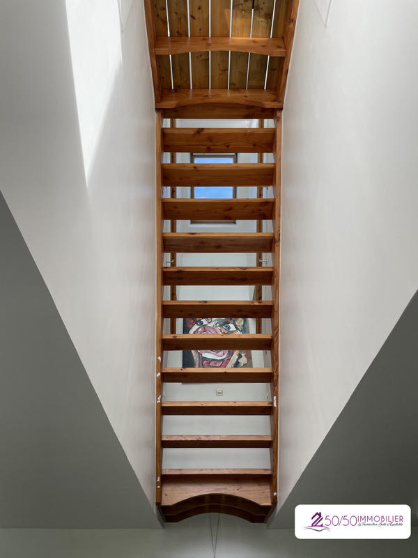 Maison - 153 m² - 5 pièces