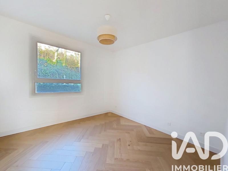 Appartement - 93 m² - 5 pièces