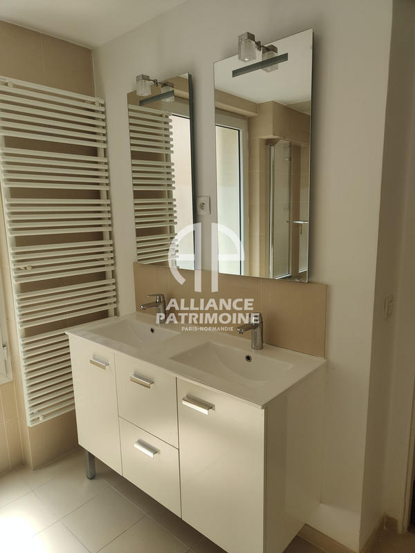 Appartement - 176 m² - 5 pièces