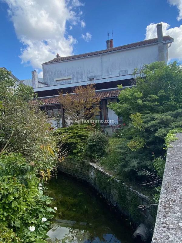 Maison - 266 m² - 14 pièces