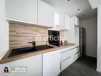 Appartement - 100 m² - 4 pièces