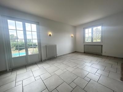 Maison - 97 m² - 4 pièces