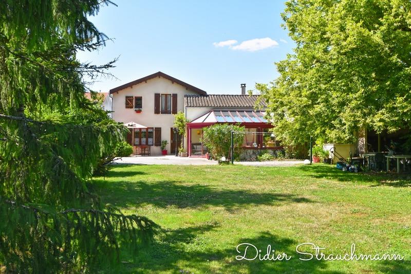 Maison - 200 m² - 7 pièces