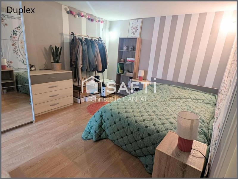 Maison - 180 m² - 9 pièces