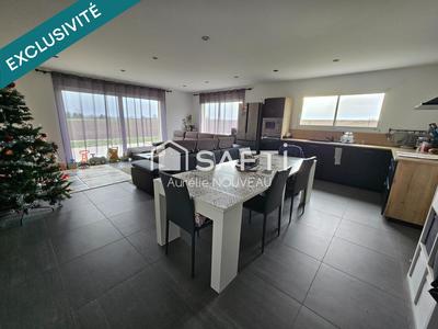 Maison - 105 m² - 5 pièces