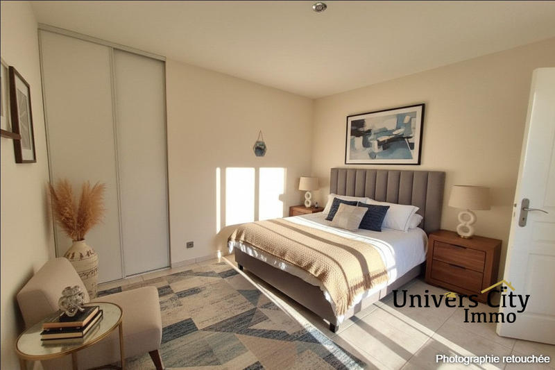 Maison - 178 m² - 8 pièces