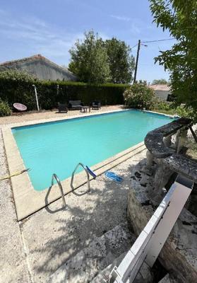 Maison - 200 m² - 10 pièces