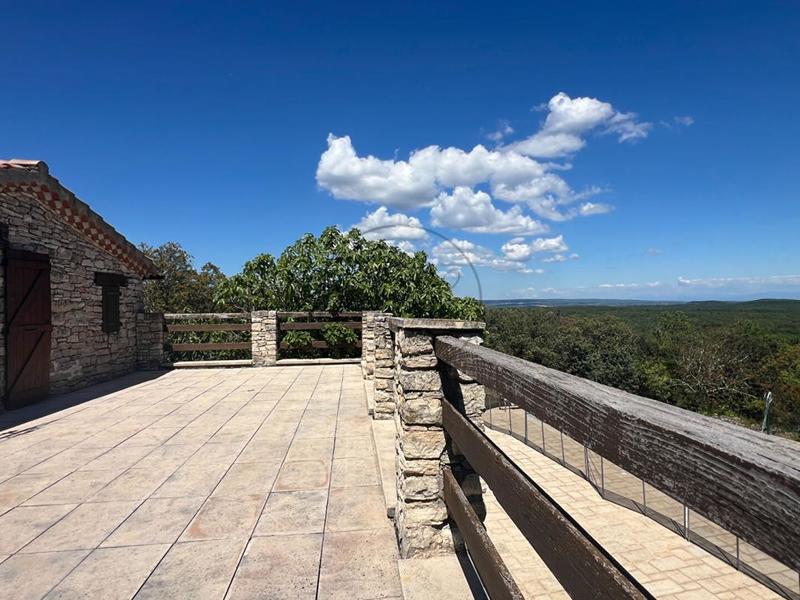 Maison en pierre - 140 m² - 7 pièces