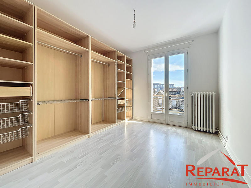 Appartement - 102 m² - 5 pièces