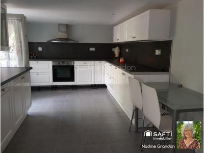 Maison - 96 m² - 5 pièces