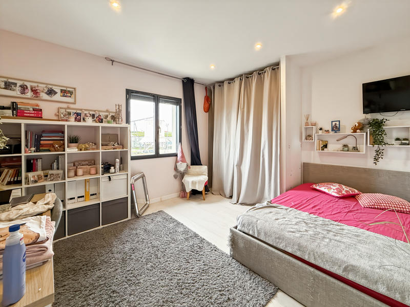 Maison - 180 m² - 6 pièces