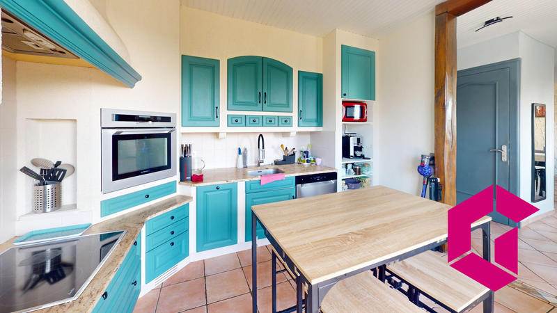 Maison - 90 m² - 4 pièces