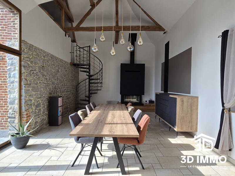 Maison - 230 m² - 7 pièces