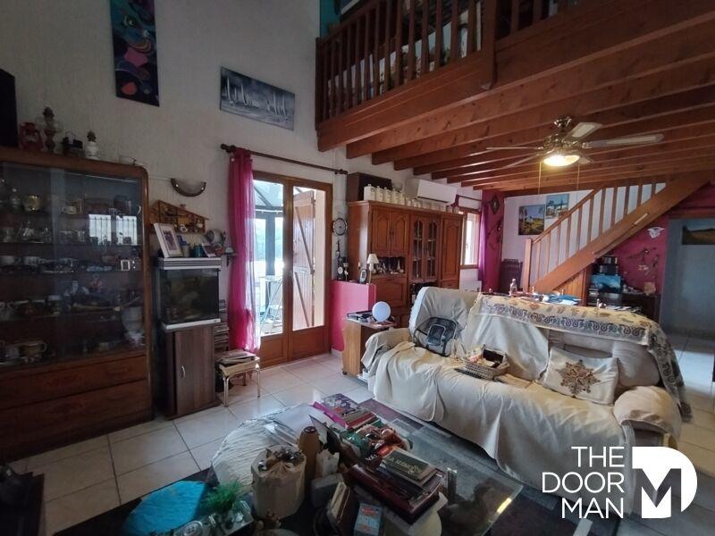 Maison traditionnelle - 117 m² - 6 pièces