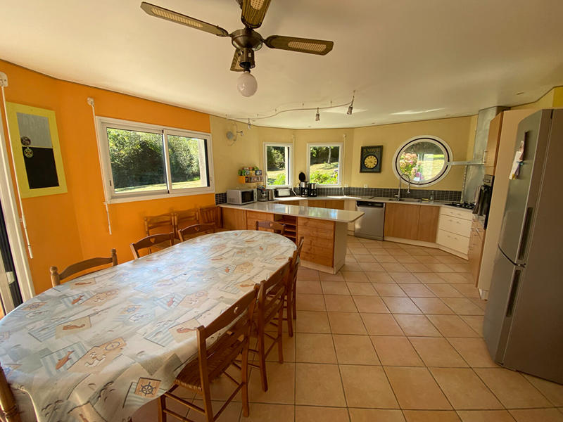 Maison - 167 m² - 7 pièces