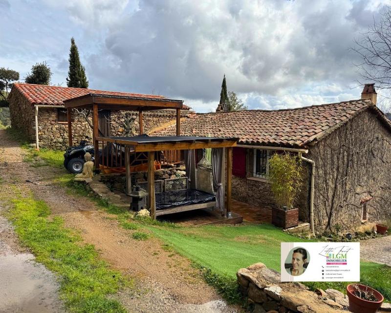 Maison - 140 m² - 5 pièces