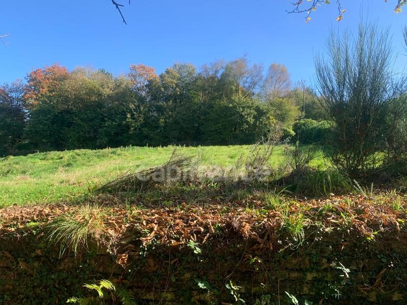 Terrain constructible - 830 m²
