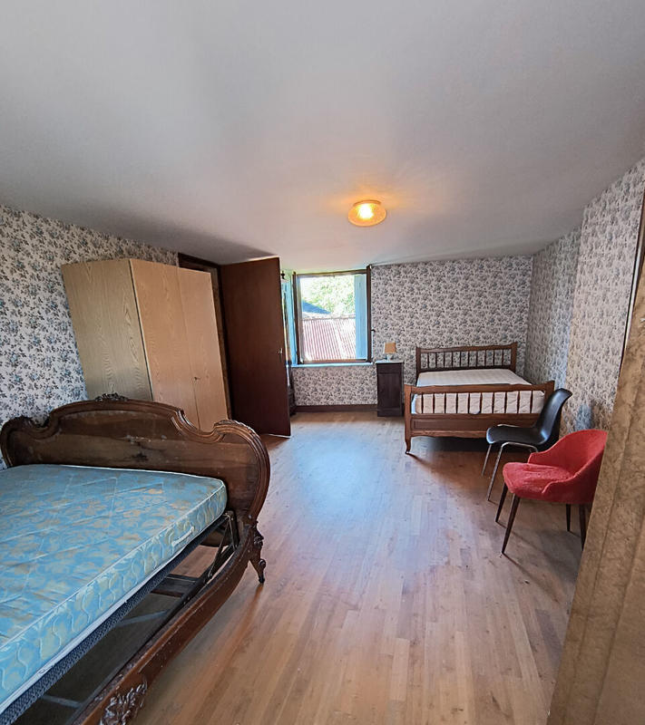 Maison - 96 m² - 3 pièces