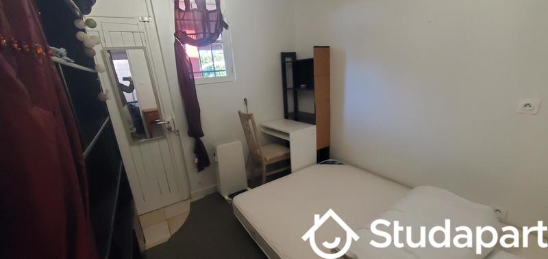 Chambre - 8 m² - 1 pièce