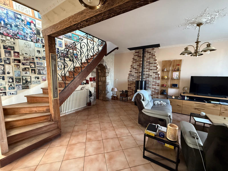 Maison - 161 m² - 8 pièces