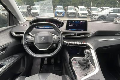 Peugeot 5008 1.2 130 Allure Bvm6