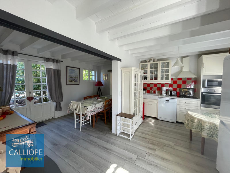 Propriété - 385 m² - 14 pièces