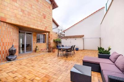 Maison - 147 m² - 6 pièces