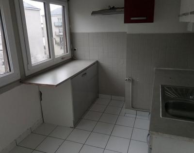 Appartement ancien - 68 m² - 4 pièces