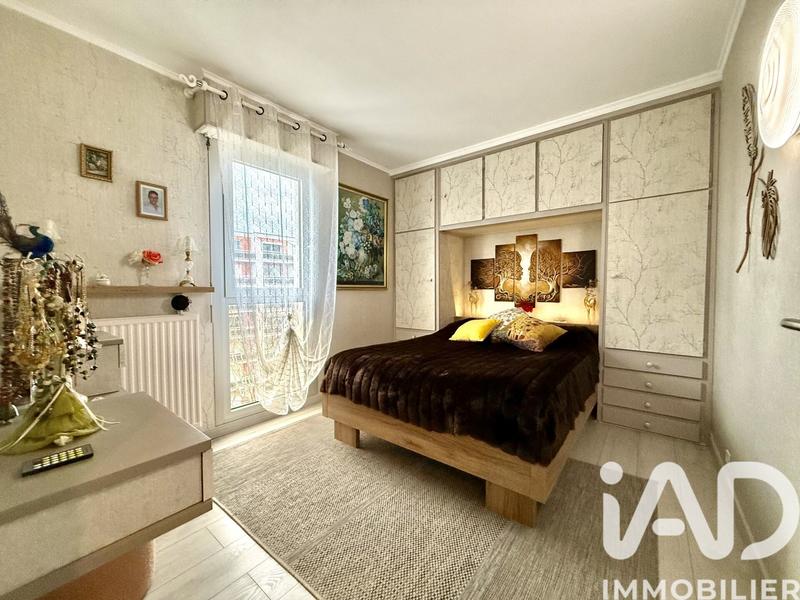 Appartement - 84 m² - 4 pièces