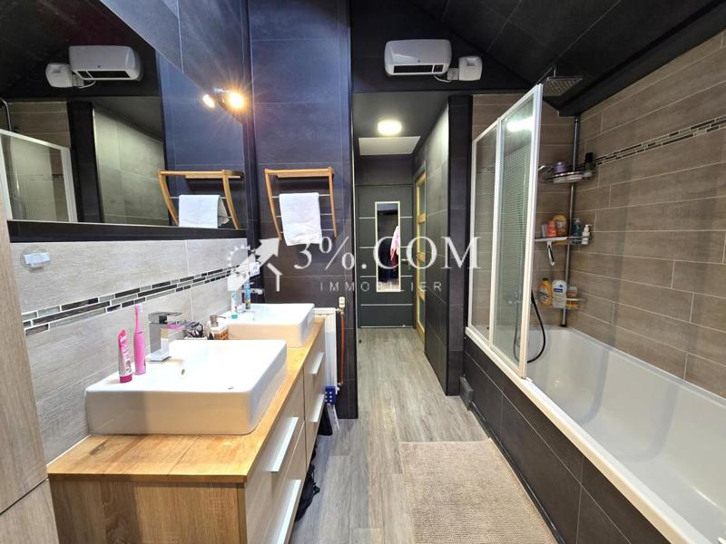 Maison - 130 m² - 4 pièces