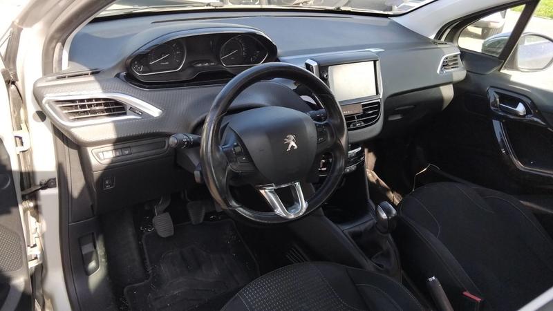 Peugeot 208 I 1.2 PureTech 110 Allure