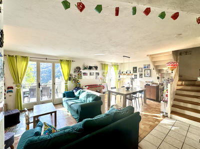 Maison - 101 m² - 4 pièces