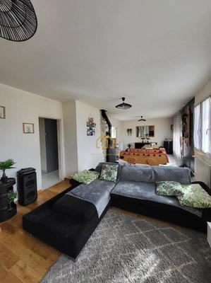 Maison de village - 139 m² - 7 pièces