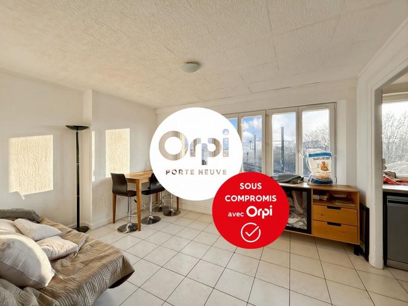 Immeuble - 300 m² - 12 pièces