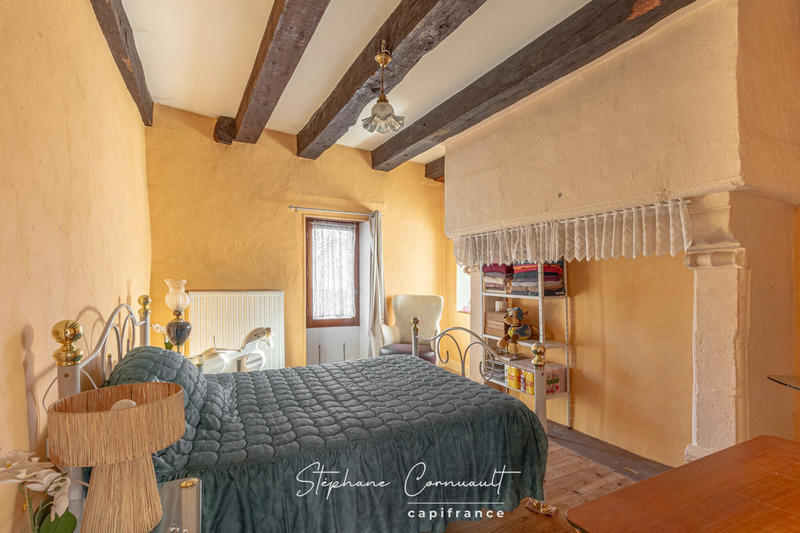 Maison - 236 m² - 8 pièces