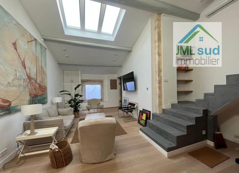 Appartement - 99 m² - 4 pièces