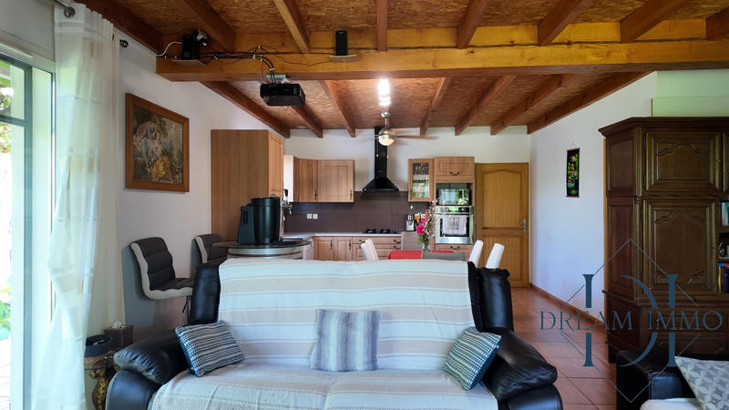 Maison - 92 m² - 3 pièces
