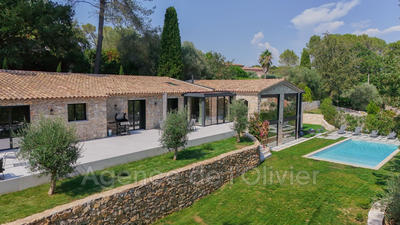 Maison en pierre - 289 m² - 7 pièces