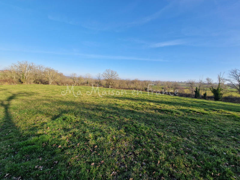 Maison - 160 m² - 1 pièce