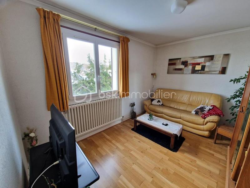 Maison - 249 m² - 12 pièces