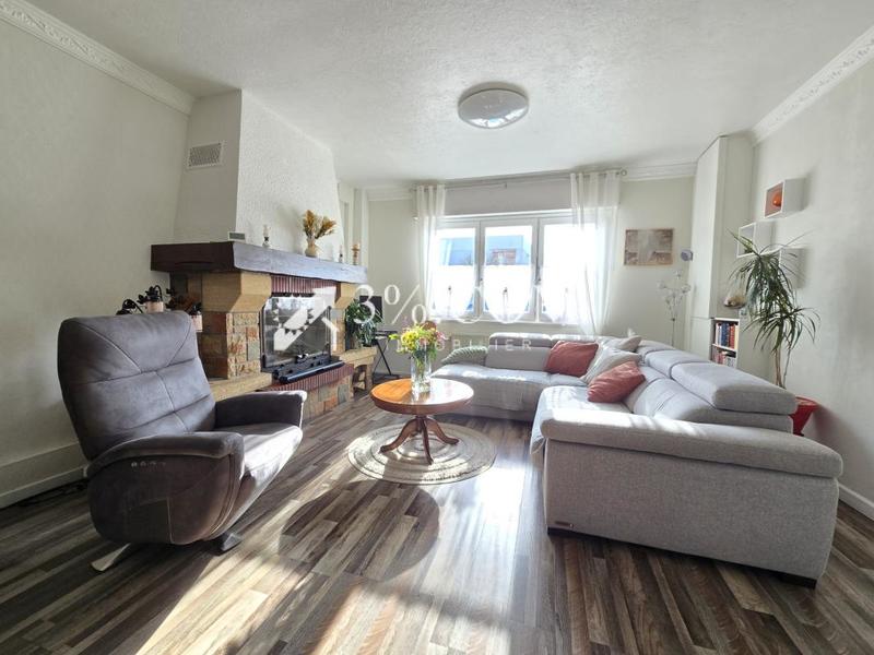 Maison - 200 m² - 6 pièces