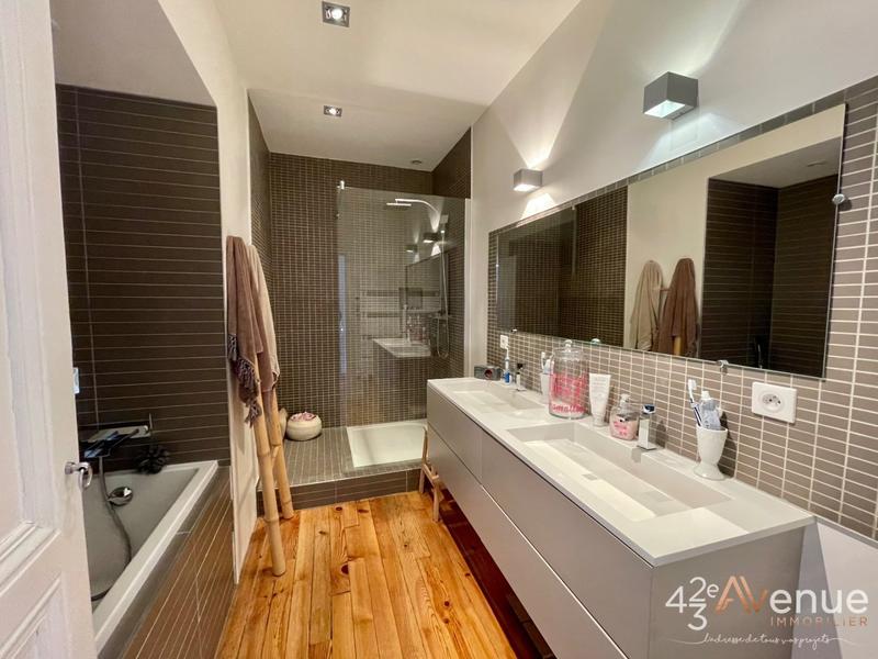 Appartement - 145 m² - 4 pièces