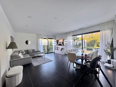 Maison - 119 m² - 5 pièces