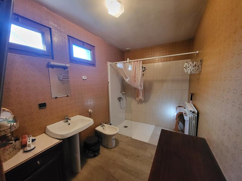 Maison - 210 m² - 7 pièces