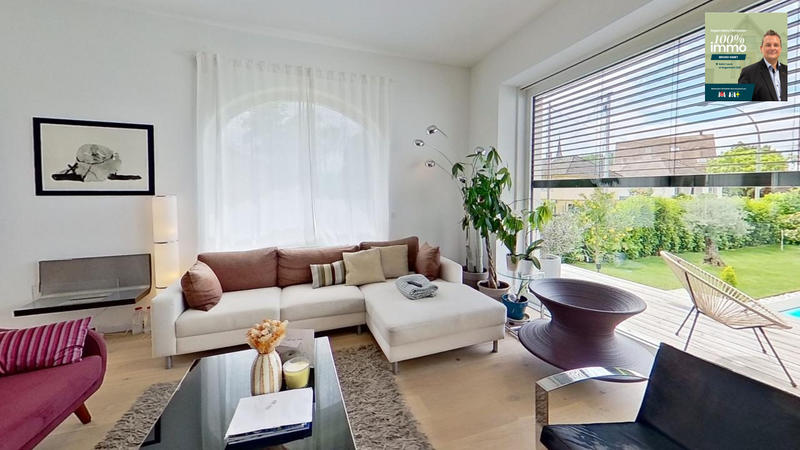 Maison - 308 m² - 8 pièces