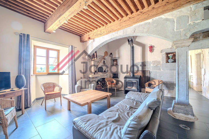 Maison - 300 m² - 9 pièces