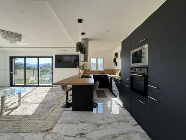 Maison - 126 m² - 5 pièces