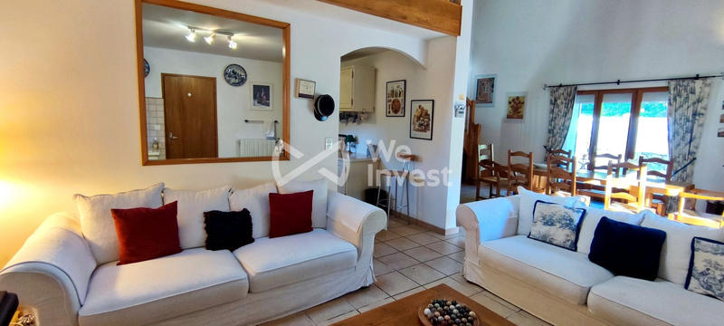 Maison - 212 m² - 7 pièces