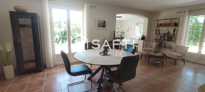 Maison - 210 m² - 6 pièces