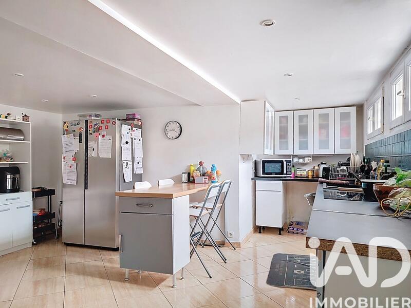 Maison - 96 m² - 6 pièces